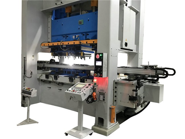 探究冲压三次元机械手联动自动化冲压生产的实现机制?