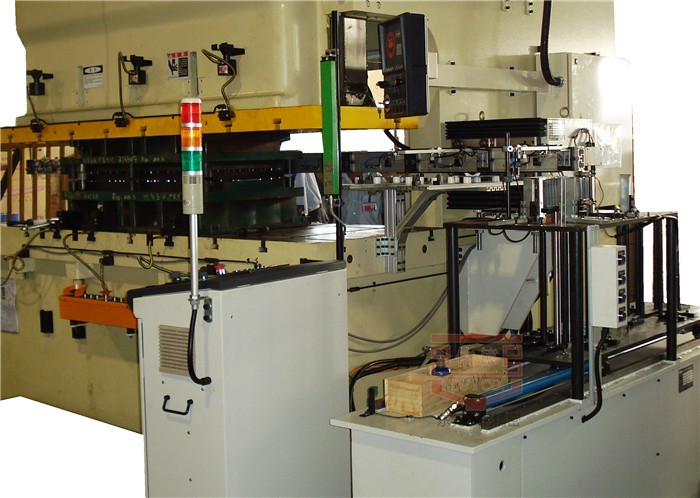 从结构到控制:全面解读单机多工位机械手的技术优势