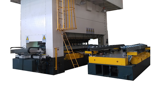 冲床三次元机械手